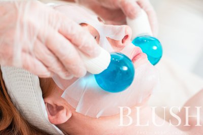 foto massage met de gekoelde Ice Globes
