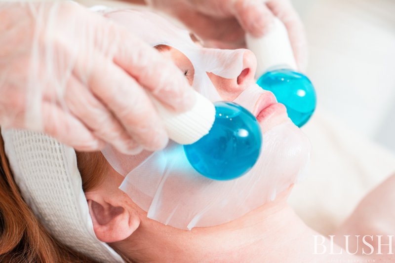 foto massage met de gekoelde Ice Globes